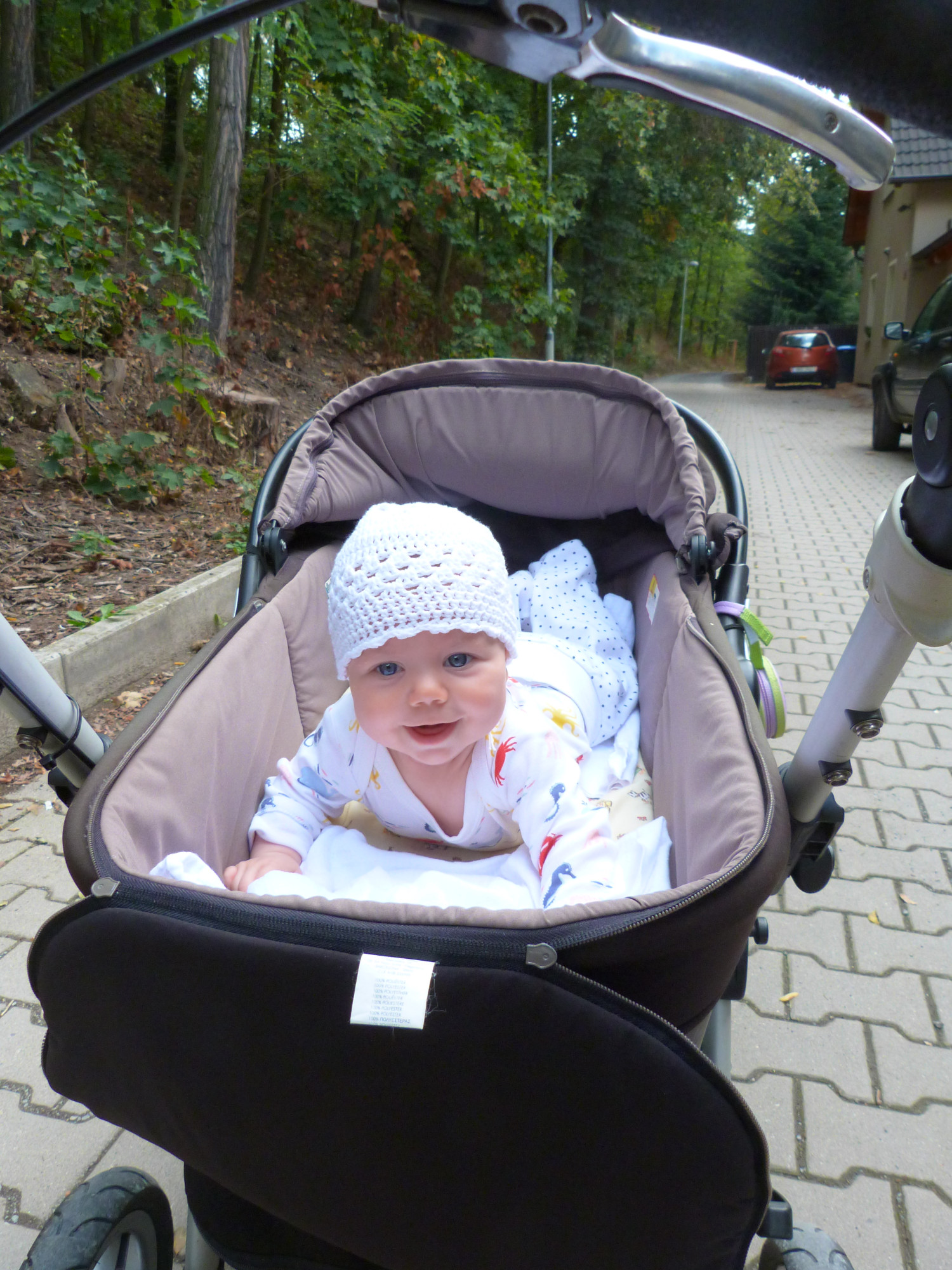 Nora, maminka Lindy (2018)